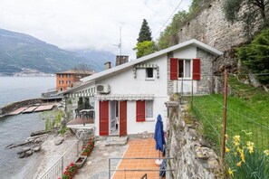 Villa | Exterior
