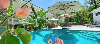 Daily cleaning service, 400m to the beach