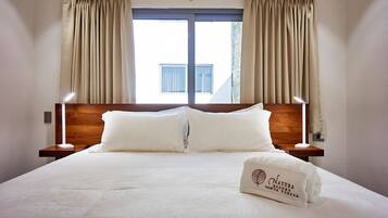 2 間睡房、房內夾萬、Wi-Fi、床單