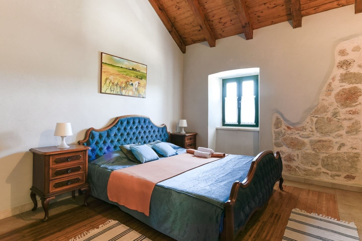 4 bedrooms, free WiFi, bed sheets