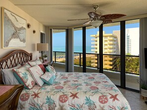 2 bedrooms, in-room safe, iron/ironing board, free WiFi
