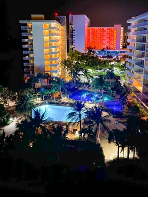 Exterior - Exclusive Sandcastle 2 Tower-The Best location on Marco Island Beach  (Marco Island)
