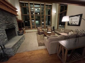 Smart TV, fireplace, DVD player, table football