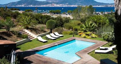 Porticcio centre : vue mer, piscine privée chauffée