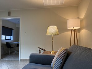 Family Suite, 2 Bedrooms, Kitchen, Courtyard Area | Living area | 60-inch Smart TV with digital channels, TV, streaming services - The Star Motel (Sedona)