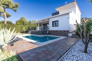 Pool - Modern Villa close to Costabella beach (Marbella)