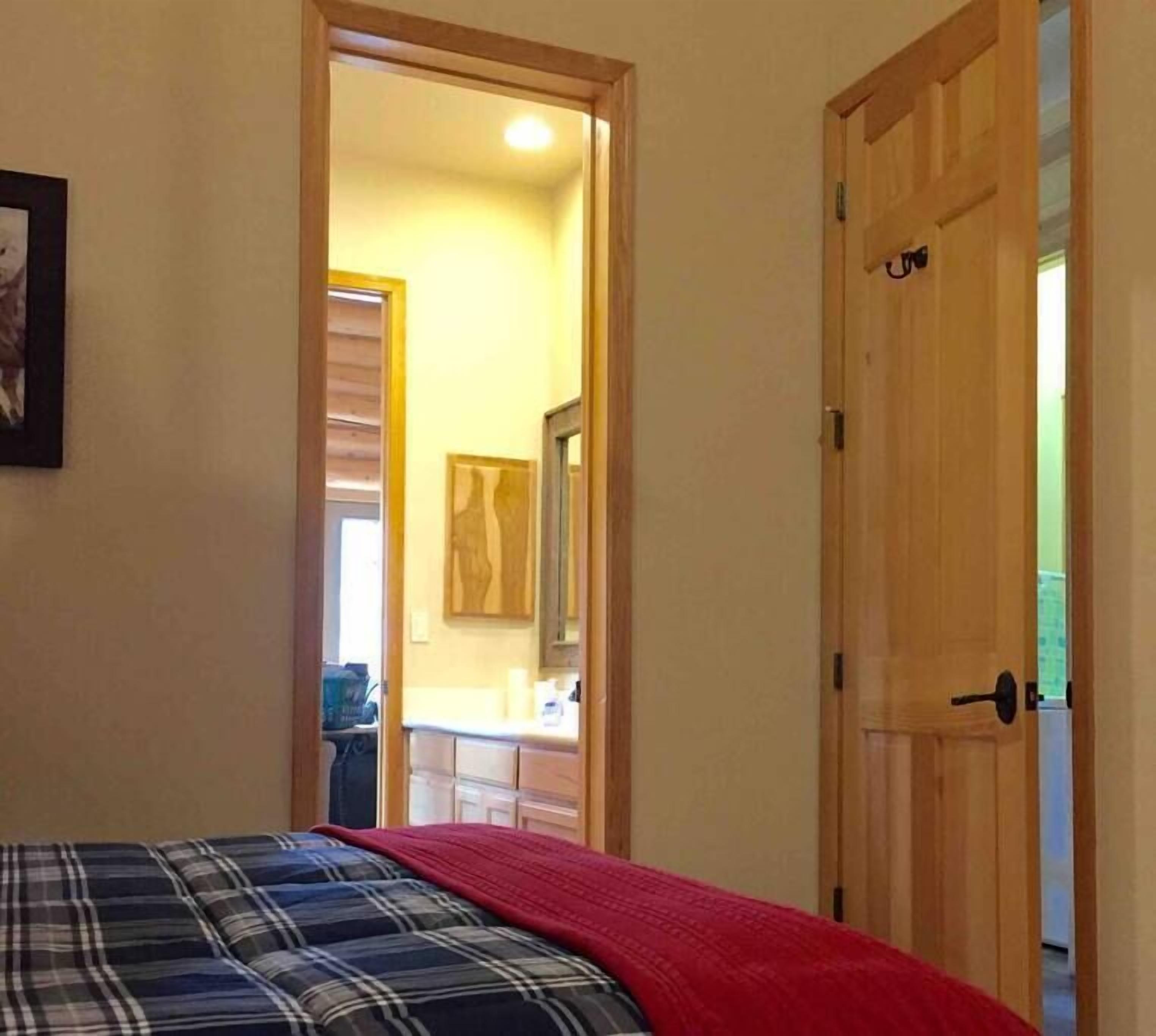 2 多间卧室、熨斗/熨衣板、免费 WiFi、床单