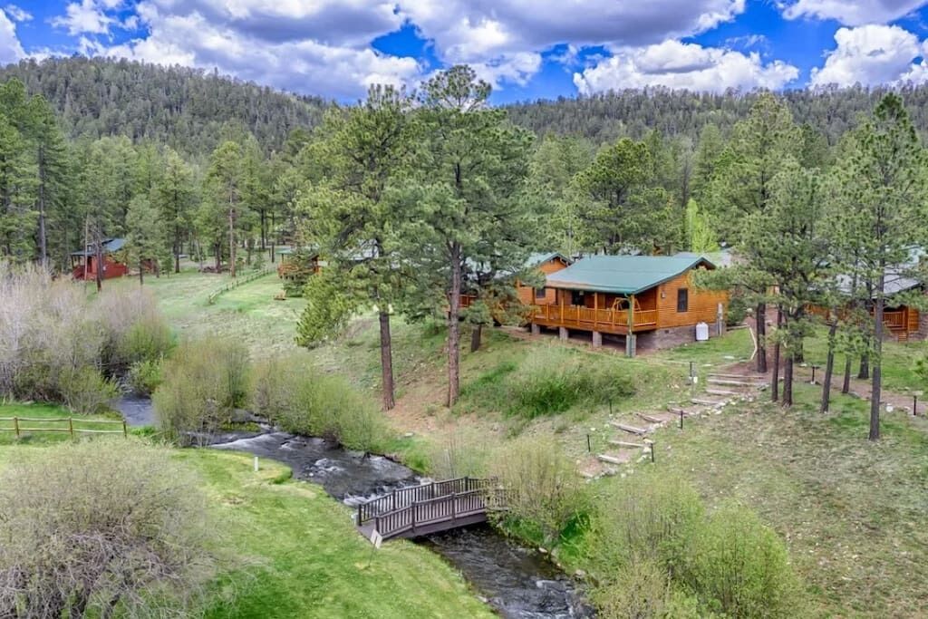 Greer Riverden #108 @ Riverbend Cabins