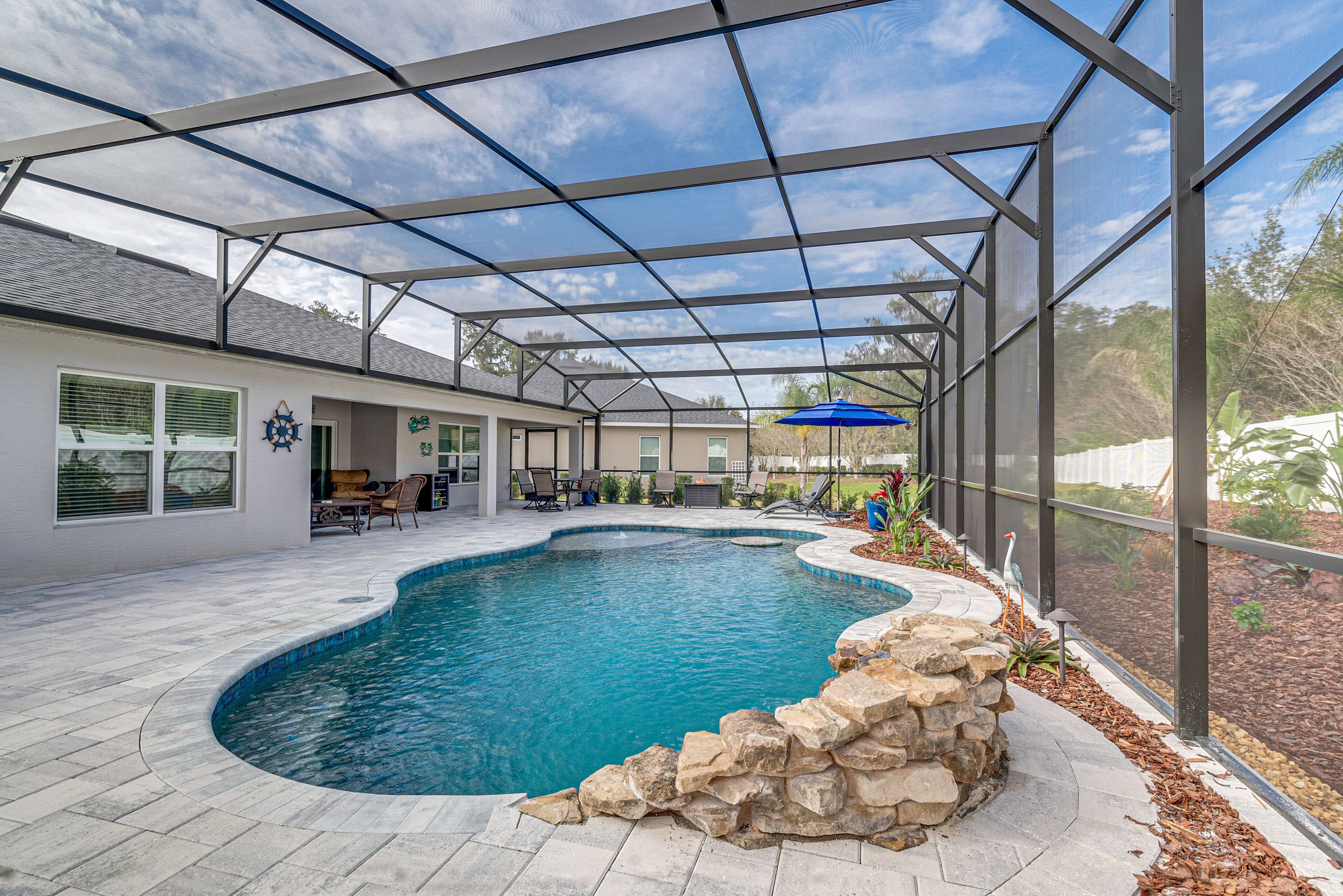 Bright Oxford Getaway w/ Pool & Resort Landscaping