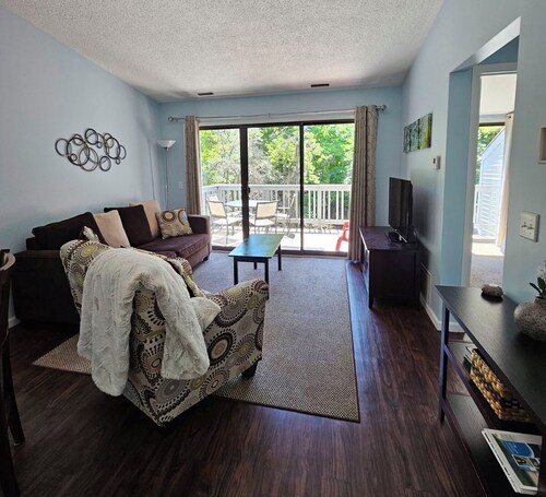 Beach, Boat Rentals, Near Horse Shows! RIverside Shores