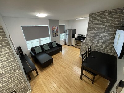 BEST LOCATION IN SOUTH BEACH. NO CAR NEEDED