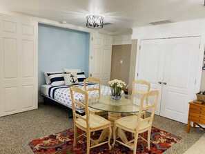 2 bedrooms, free WiFi, bed sheets