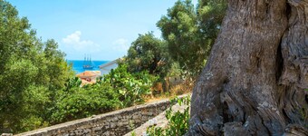 Sterna Studio: Inside Gaios Paxos, close to all amenities