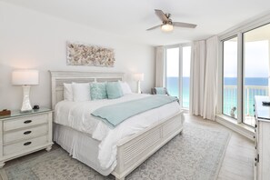 3 室のベッドルーム、アイロン / アイロン台、WiFi (無料)、ベッドシーツ