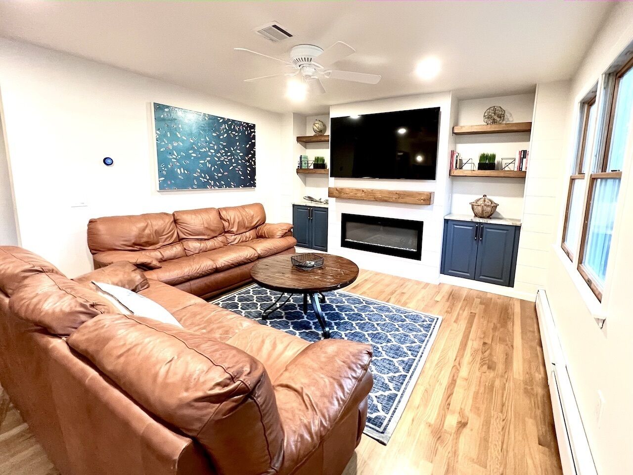 TV connectée, cheminée, jeux vidéo, écrans d'ordinateur