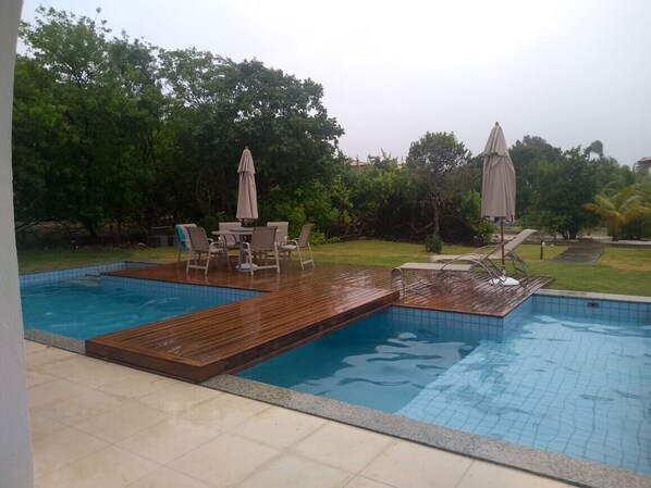 Alberca al aire libre 