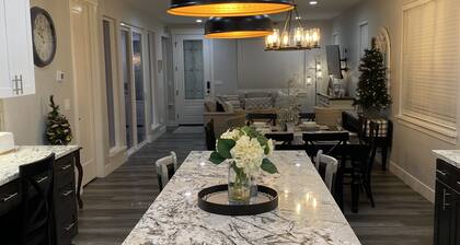 Glam modern farmhouse style in a gorgeous new custom home!