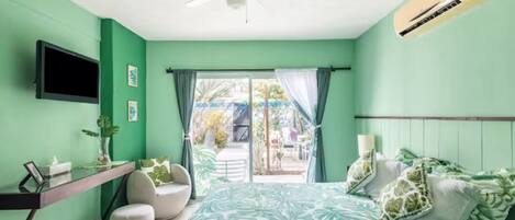 Leafy Oasis in the Heart of Cabo San Lucas | 1 bedroom, blackout drapes, iron/ironing board, free WiFi