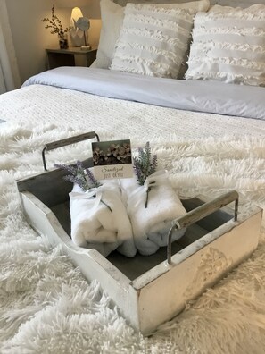 1 chambre, fer et planche à repasser, accès au Wi-Fi (inclus)