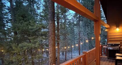 Beautiful Cloudcroft Getaway cabin on National Forest & biking/hiking trails