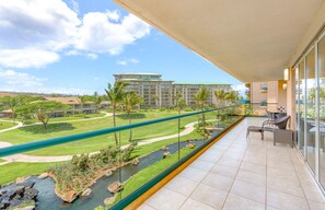 Property grounds - Maui Resort Rentals: Honua Kai - 4 Total Bedrooms, Gorgeous West Maui Mountain & Partial Ocean Views! (Lahaina)