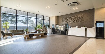 Check-in/check-out kiosk