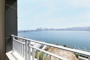 標準雙人房, 湖景 (below 6kg, 1 pet allowed) | 客房景觀