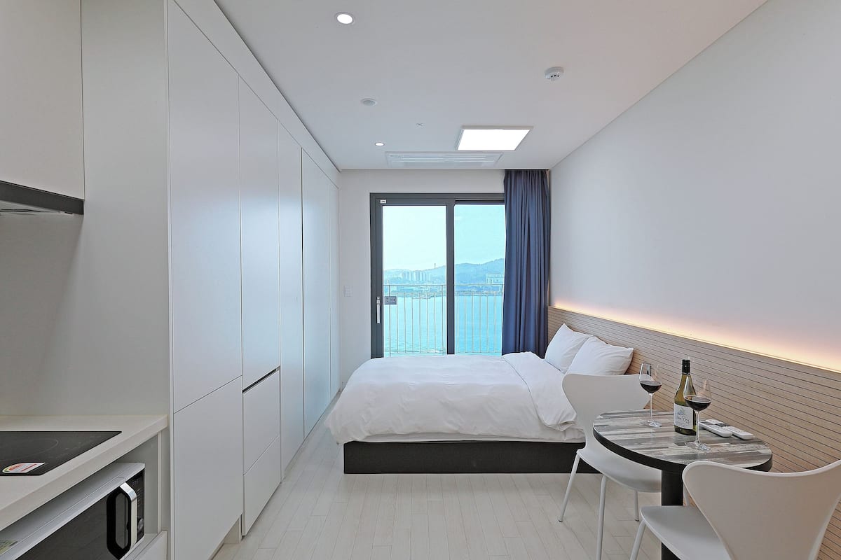 Standard Double Room, Lake View