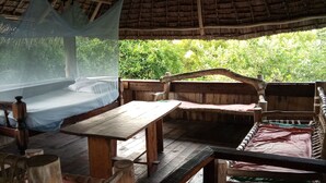 Unclassified image, 4 of 21, button - Mida Creek Eco Camp - cottage house (Mida)