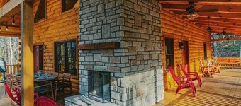 NEWER cabin, 5 BR, 2 fireplaces, hot tub, privacy