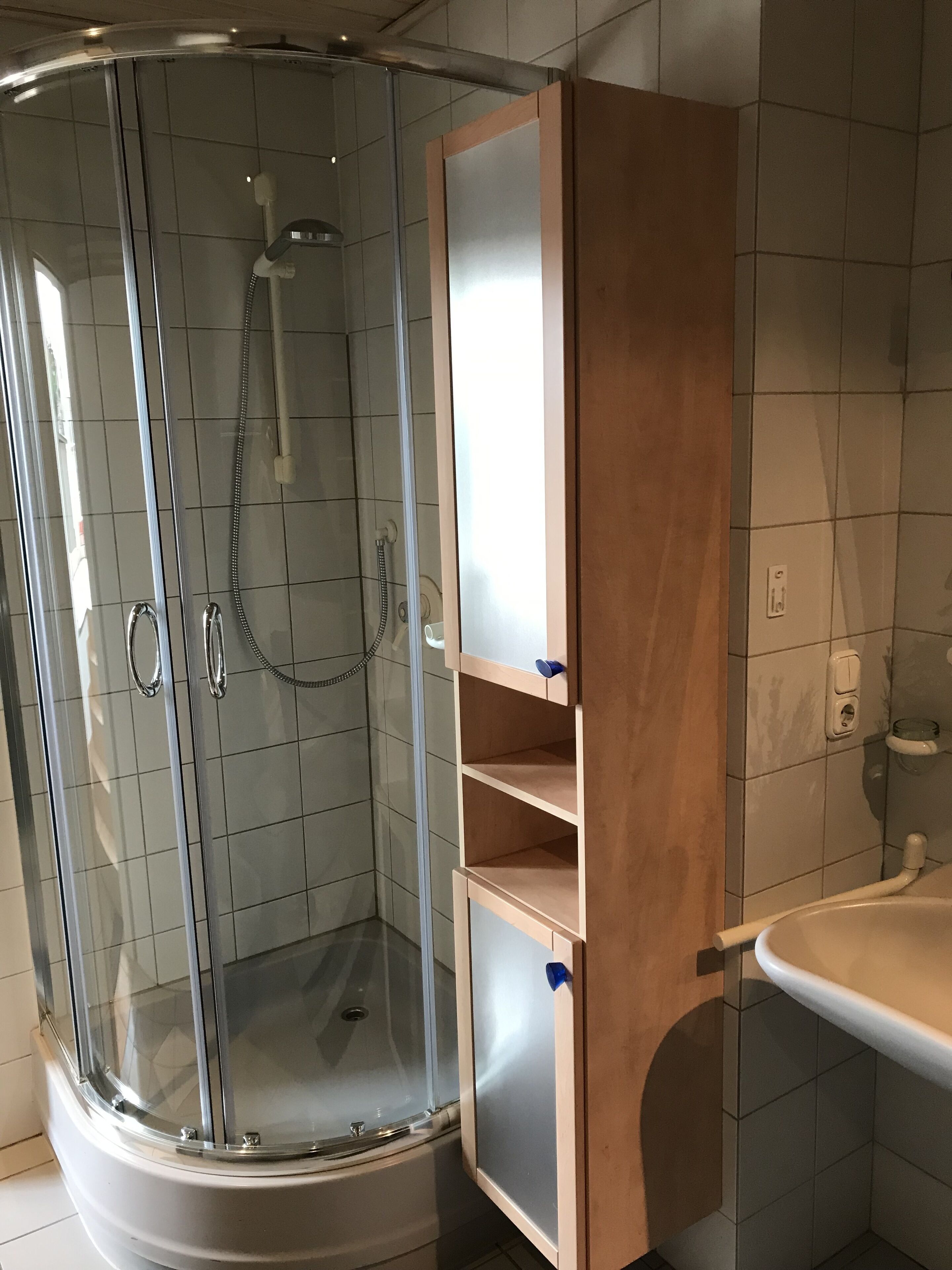 Badewanne, Haartrockner, Bidet, Handtücher