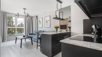 Apartment, 1 Bedroom, Balcony | Living area