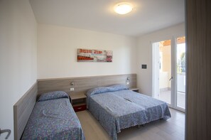 In-room safe, blackout curtains, cots/infant beds - Jesolo Green Village (Jesolo)