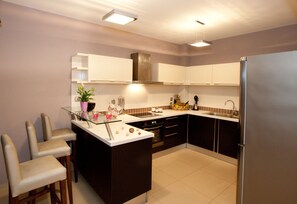 Fridge, microwave, oven, dishwasher