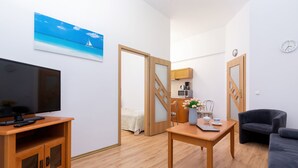Departamento, 1 habitación, acceso a la alberca, junto a la playa | Sala de estar