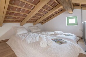 ファミリー ヴィラ ベッドルーム (複数) マウンテンサイド (Pool & Sauna Villa Gizela) | 3 室のベッドルーム、ノートパソコン用作業スペース、アイロン / アイロン台、WiFi (無料)