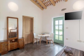Family Villa, Multiple Bedrooms, Mountainside (Pool & Sauna Villa Gizela) | Dining - Pool & Sauna Villa Gizela (Brda)