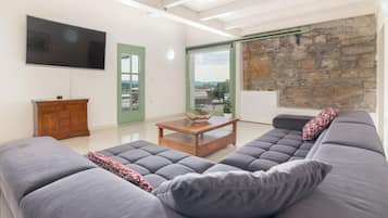 Vila Keluarga, 3 kamar tidur, tepi gunung (Pool & Sauna Villa Gizela) | Pemandangan dari kamar