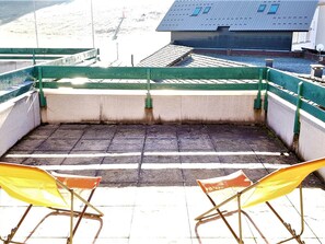 Property grounds - Duplex apartment for 8 people with terrace and modern amenities in La Joue du Loup (La Joue du Loup)