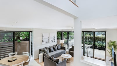 Boom 2 is only a short stroll from surfing, swimming and the golden sands of Boomerang Beach..