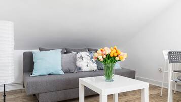 Apartment, 2 Bedrooms, Kitchen | Living area