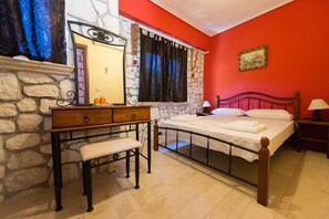 2 bedrooms, in-room safe, iron/ironing board, travel crib