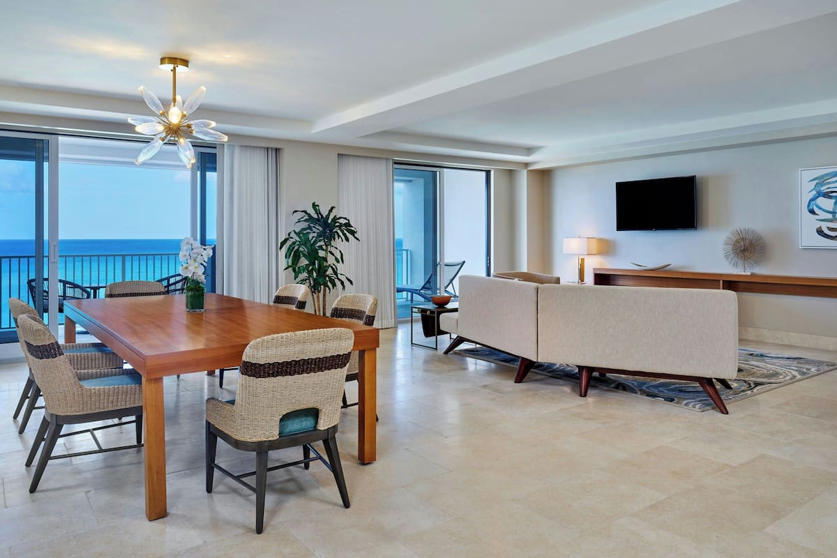 Habitación, 1 habitación, para no fumadores, frente al océano (Oceanfront) | Sala de estar | Televisión de pantalla plana