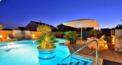 villa-dalmatina-zadar with pool