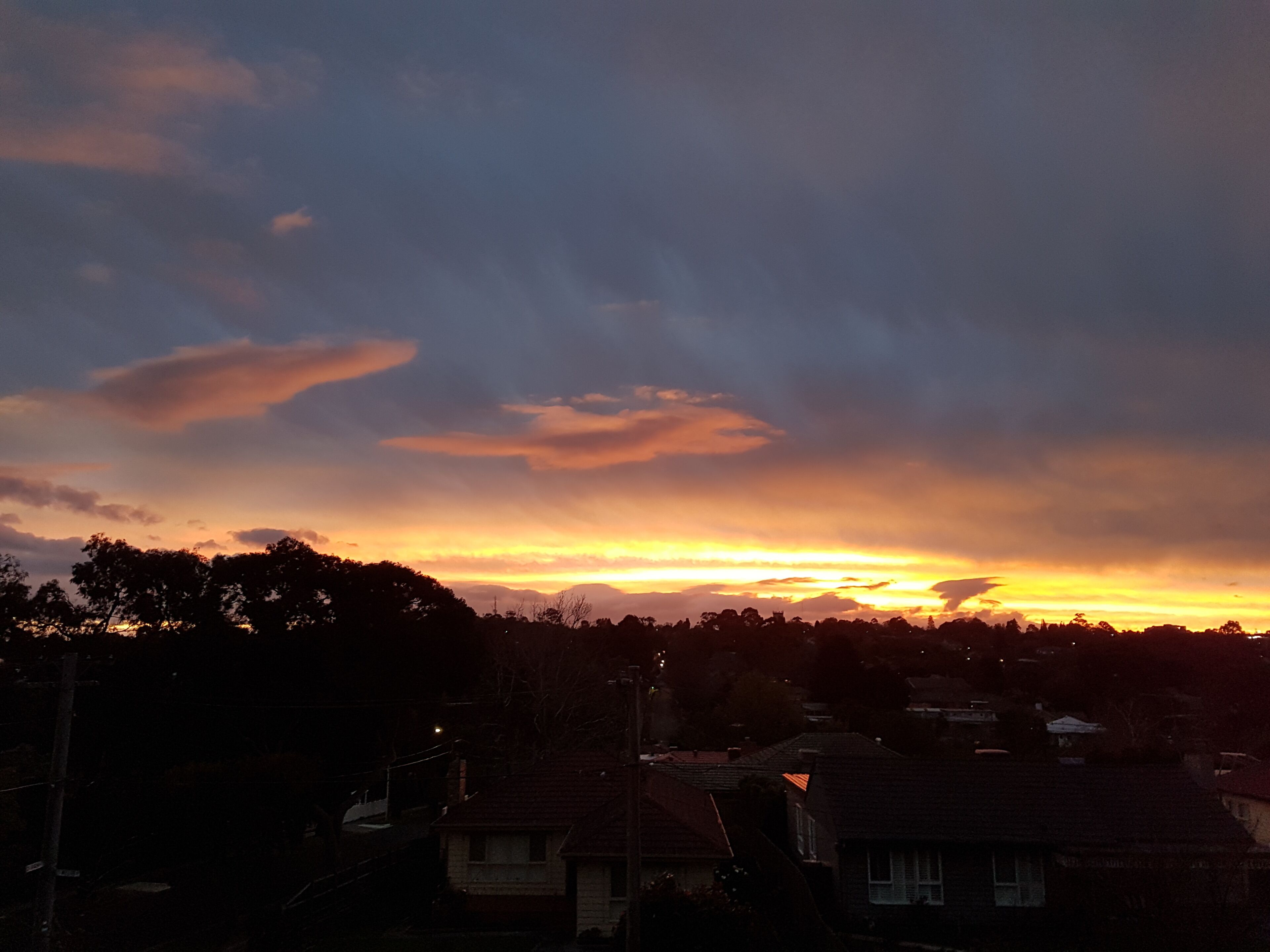 Spectacular views - Gorgeous balcony sunsets — image 3