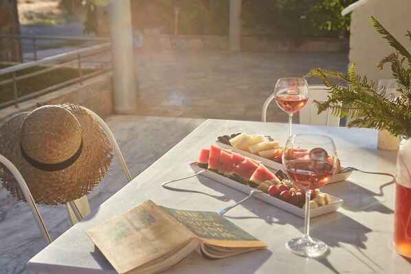 Dining - Harmony Vale- Anavissos (Saronikos)