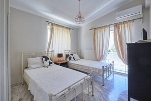 4 habitaciones, tabla de planchar con plancha y wifi gratis 