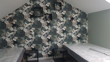 5 makuuhuonetta, silitysrauta/-lauta, ilmainen Wi-Fi