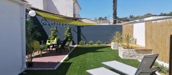 Very nice family home at the foot of the pedestrian street, adapted for disabled people.