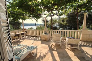 Apartment (Two Bedroom Apartment with Terrace an) | Terrace/patio - Apartment Kim (Lumbarda)